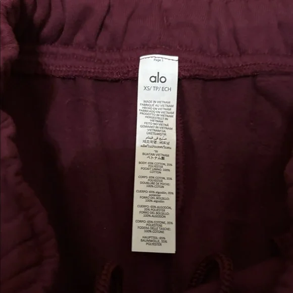 NWT ALO Yoga Accolade Straight Leg Sweatpant,rare burgundy. Oversized unisex fit - Picture 10 of 10